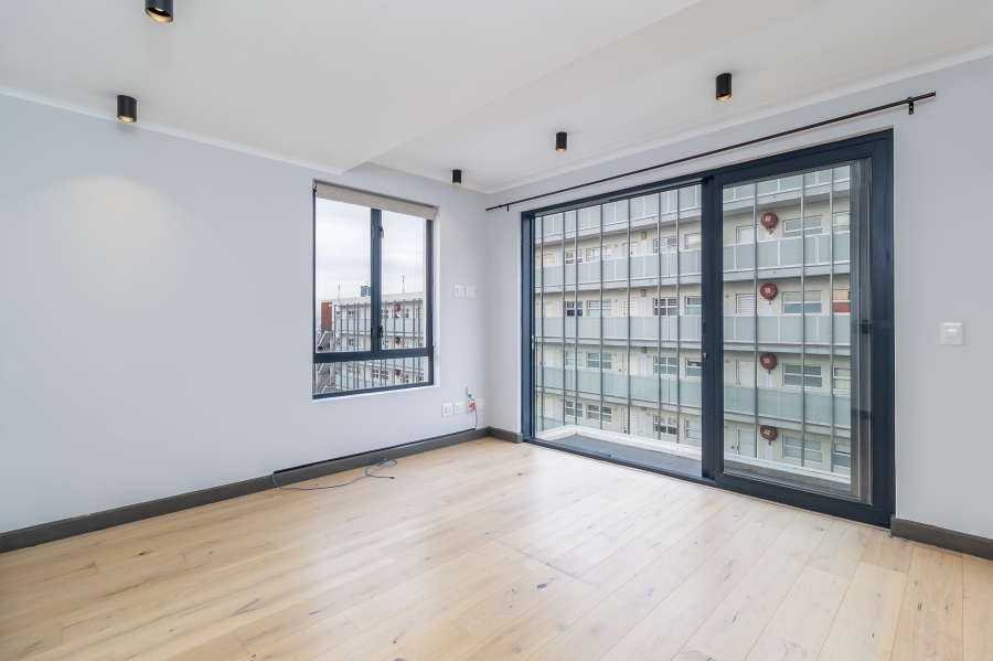 To Let 1 Bedroom Property for Rent in Green Point Western Cape